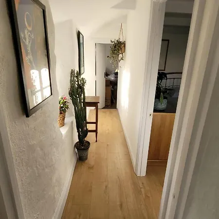 Idyllic Cornish Cottage, Superking Bed, Private Garden Dogs Welcome * Truro
