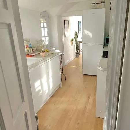 Holiday home Idyllic Cornish Cottage, Superking Bed, Private Garden Dogs Welcome