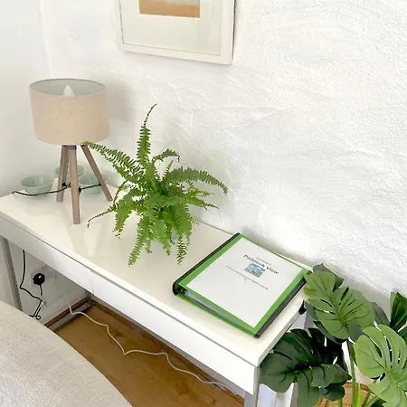 Holiday home Idyllic Cornish Cottage, Superking Bed, Private Garden Dogs Welcome Truro